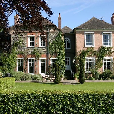 The Old Vicarage Bed & Breakfast Kington  Bagian luar foto