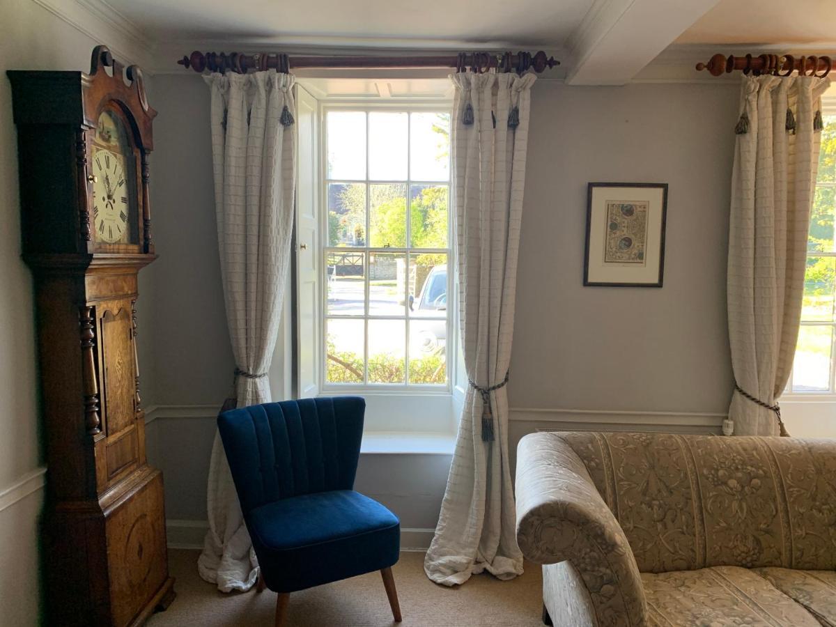 The Old Vicarage Bed & Breakfast Kington  Bagian luar foto